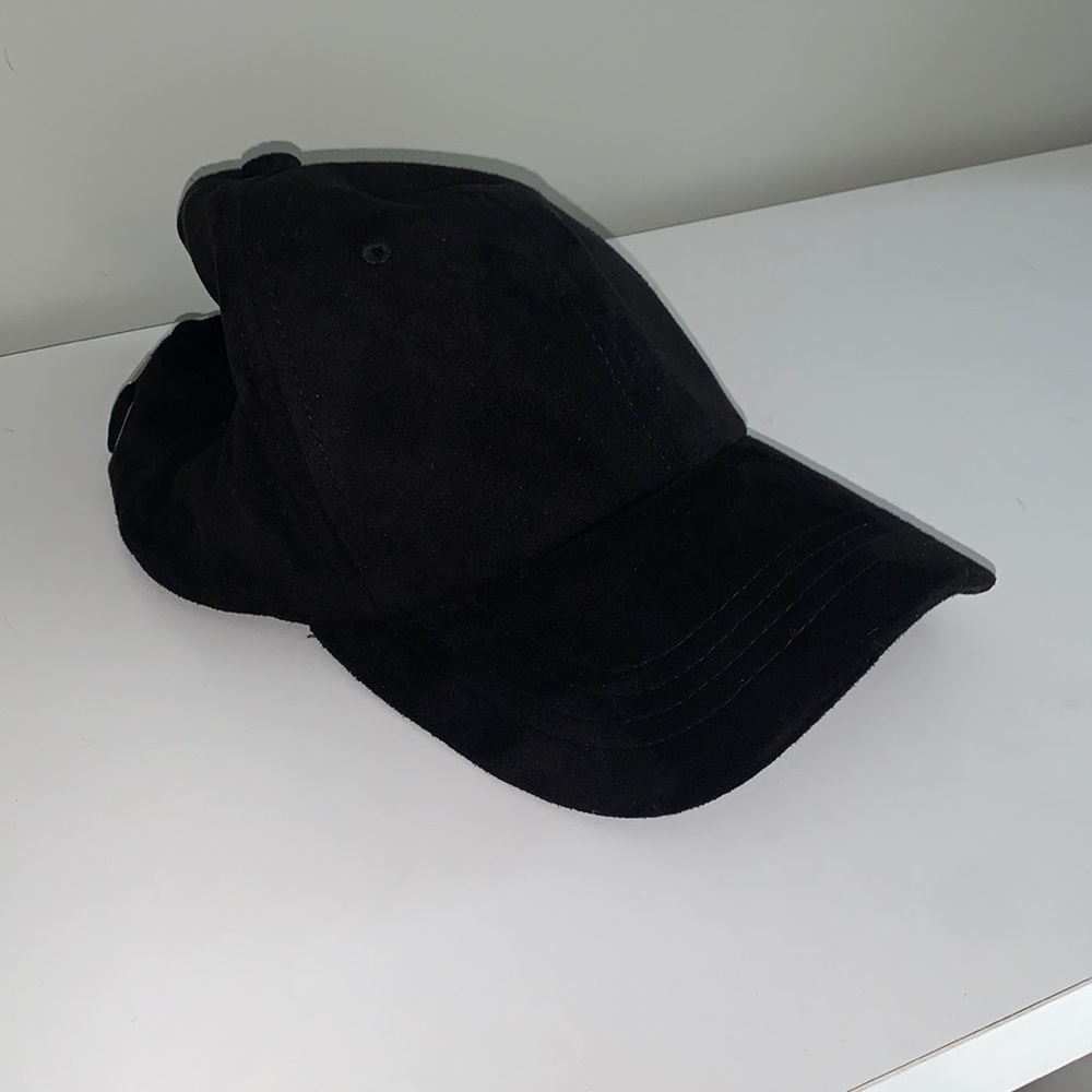 Black velvet baseball cap